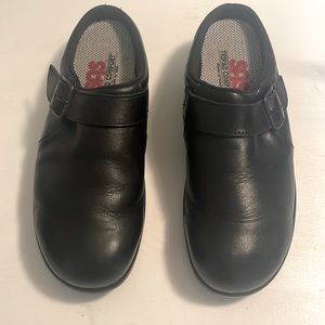 SAS black leather mules /clogs